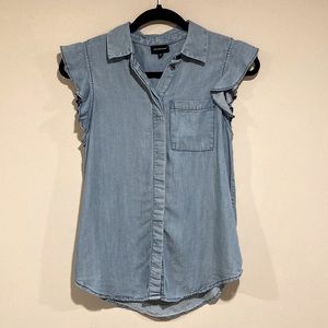 🪩2/$10 Who What Wear Flutter Chambray Tank